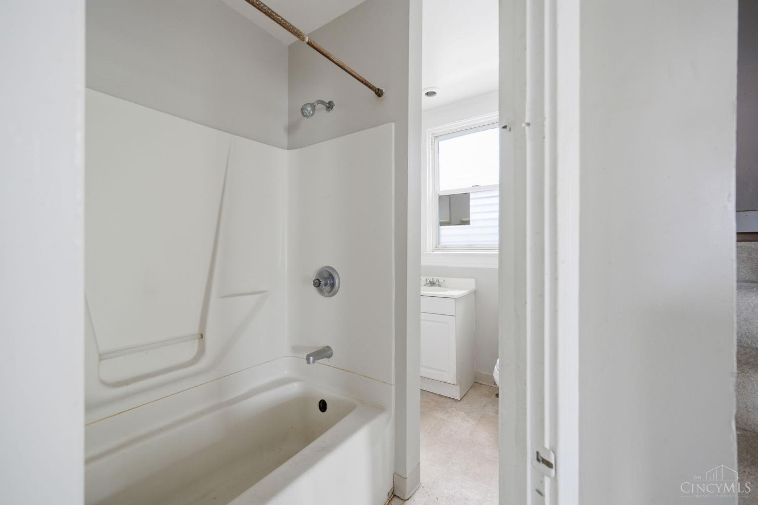 312 Warner Street, Cincinnati, OH, 45219 — photo 8