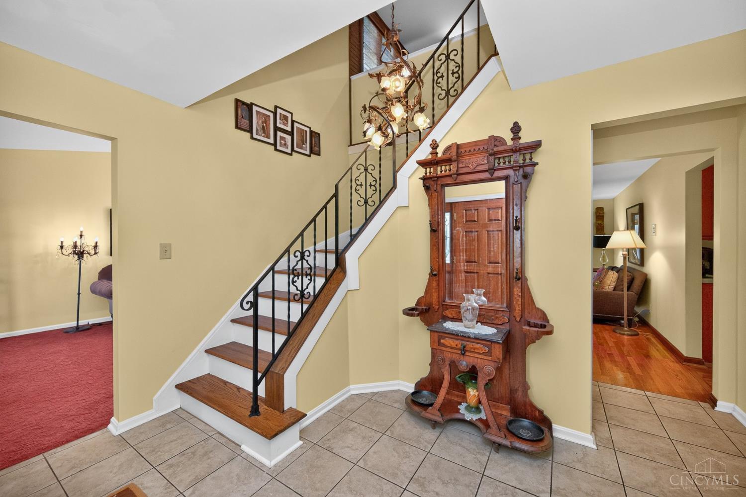 Photo 2 of Sale Pending at 5929 Quailhill Dr, Green Twp, OH 45233 | MLS# 1892445 | Listing updated on 2026-09-13