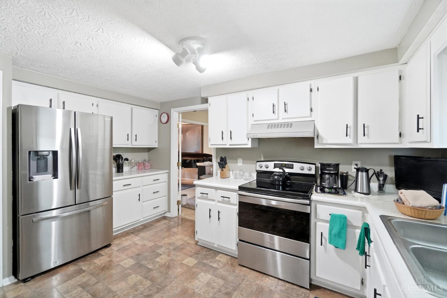 7941 Hunters Ridge Drive, West Chester, OH, 45069 — photo 19