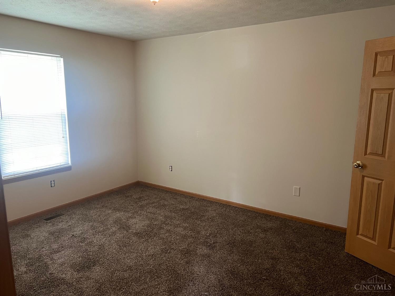 117 Crooked Creek Lane, Georgetown, OH, 45121 — photo 15