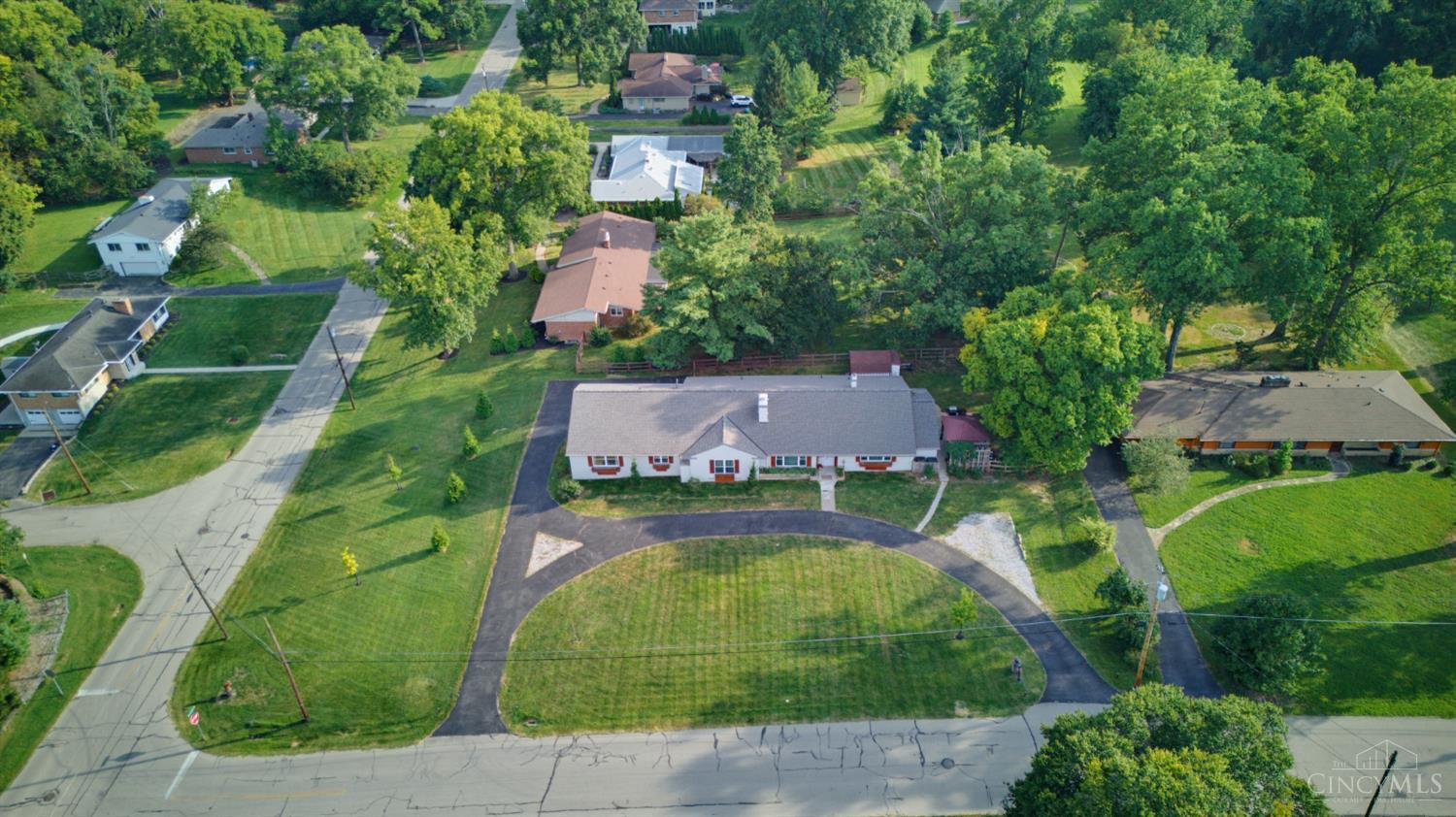 3575 Sorrento Drive, Amberley, OH, 45236 — photo 9
