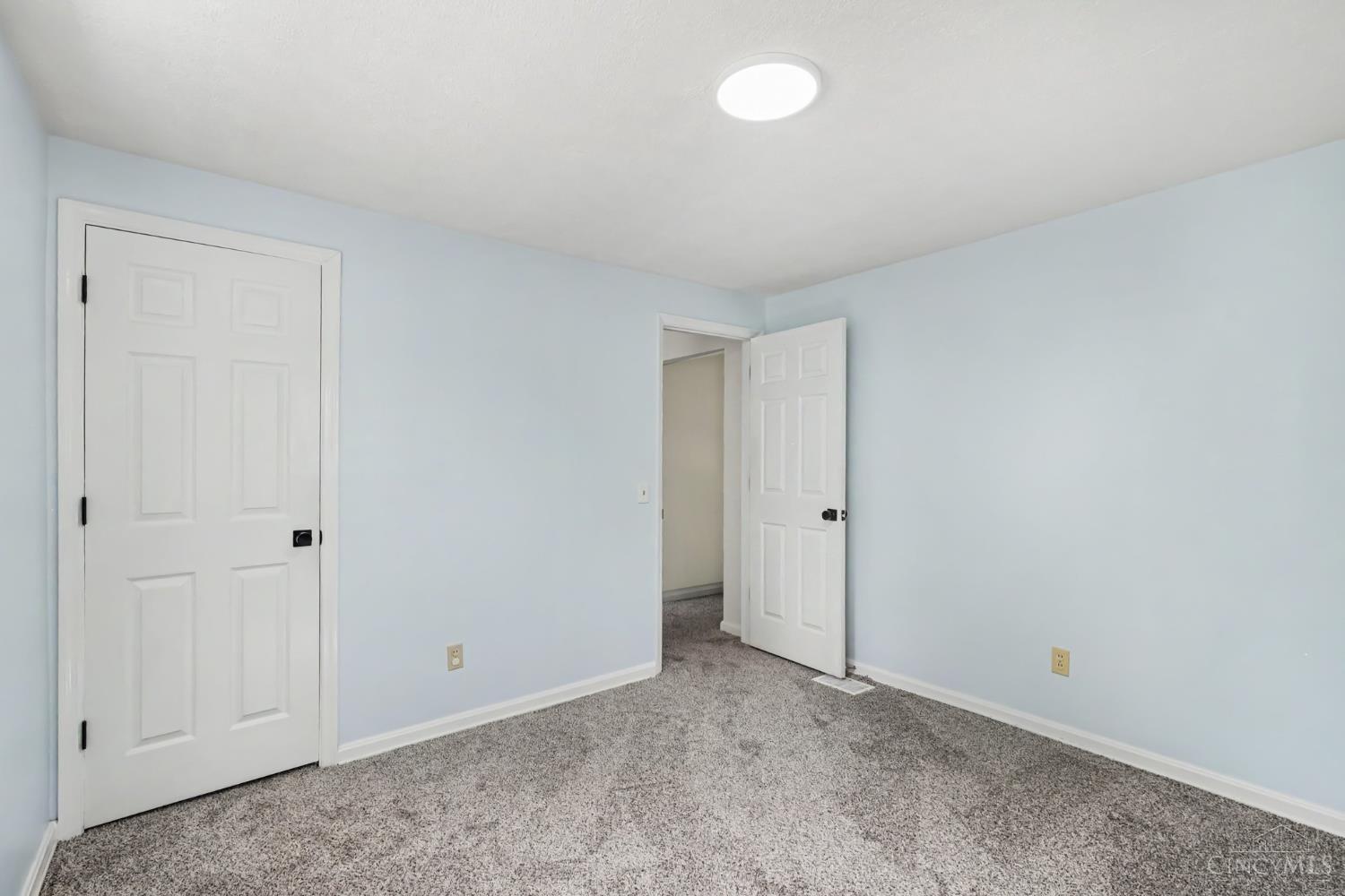 9512 Waxwing Drive, Blue Ash, OH, 45241 — photo 8