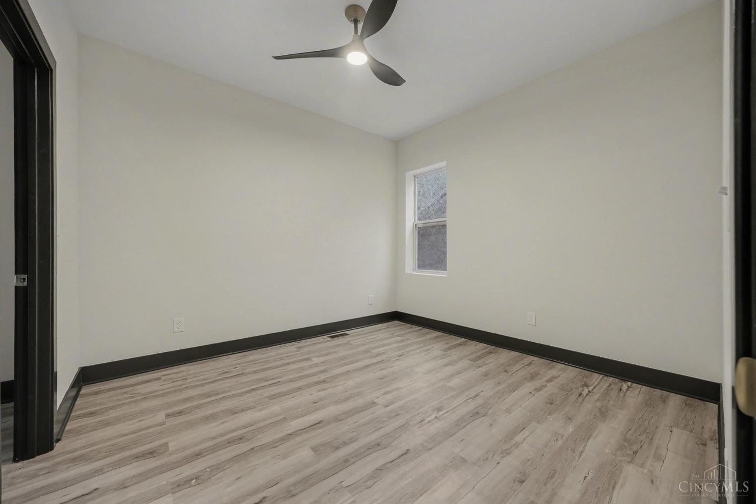 112 Valencia Street, Cincinnati, OH, 45219 — photo 15