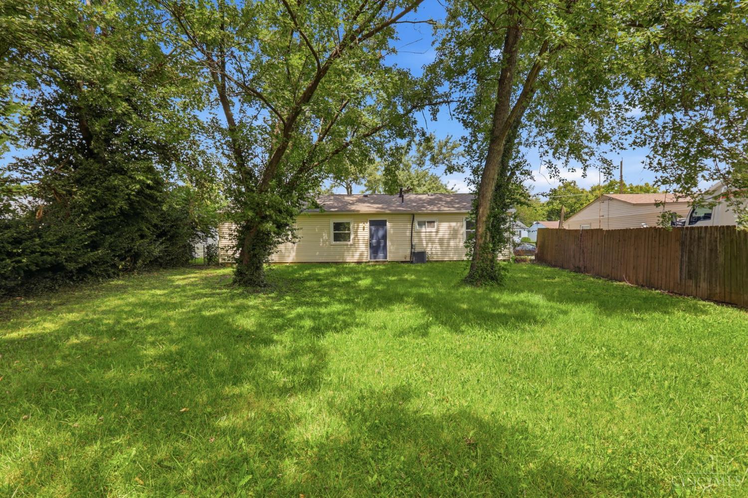 Photo 9 of Single family home for sale at 3283 Ainsworth Dr, Green Twp, OH 45251 | MLS# 1890219 | Listing updated on 2026-09-05