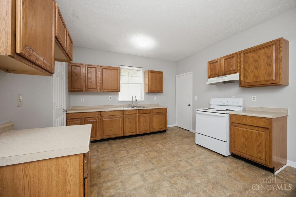 1915 Woodlawn Avenue, Middletown, OH, 45044 — photo 11