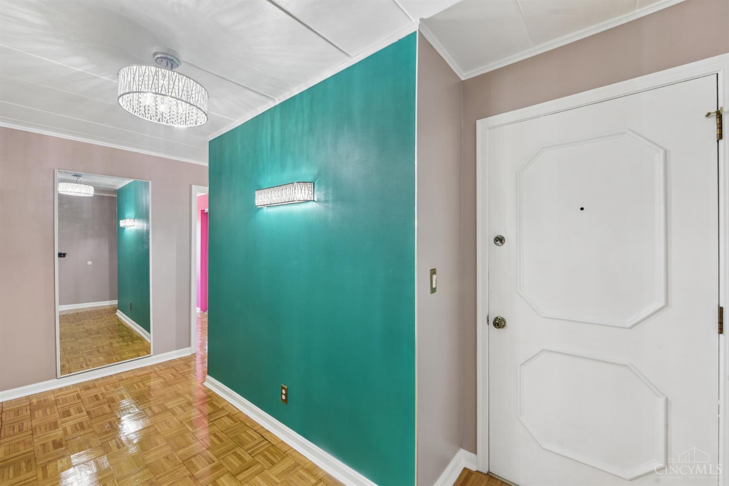 880 Rue De La Paix #A5, Cincinnati, OH, 45220 — photo 4