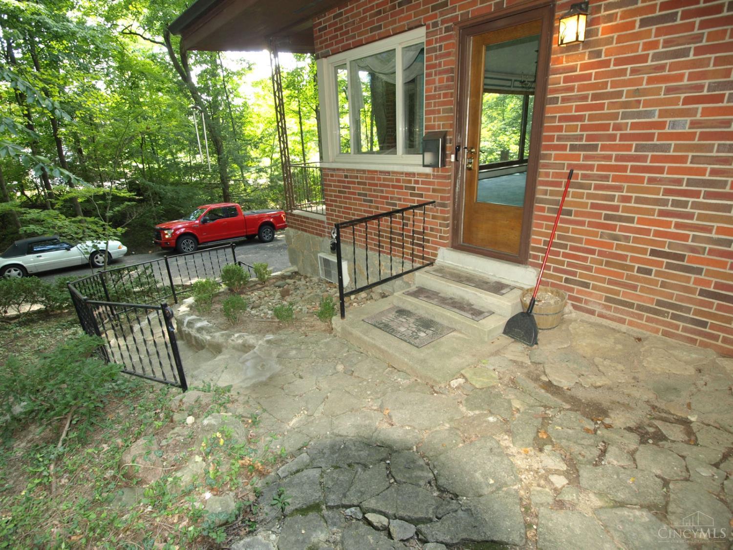 9460 Maple Knoll Drive, Colerain Twp, OH, 45251 — photo 38