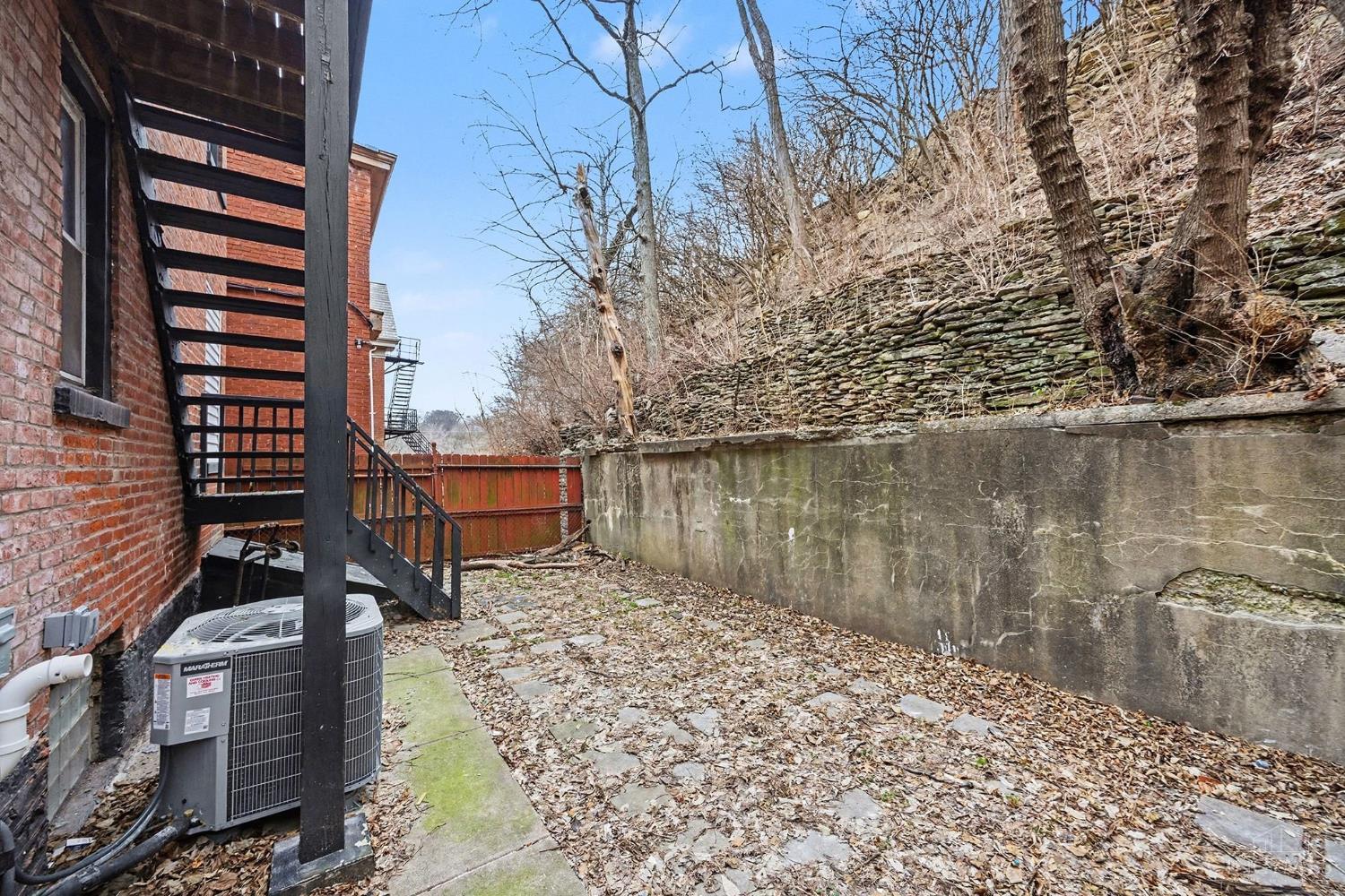 112 Valencia Street, Cincinnati, OH, 45219 — photo 26