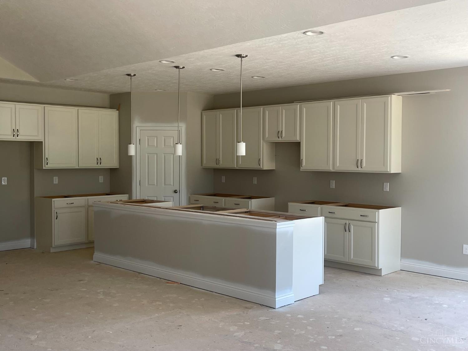 Photo 2 of Sale Pending at 1742 Goldfinch Ln #131, Miami Twp, OH 45150 | MLS# 1885665 | Listing updated on 2026-09-22