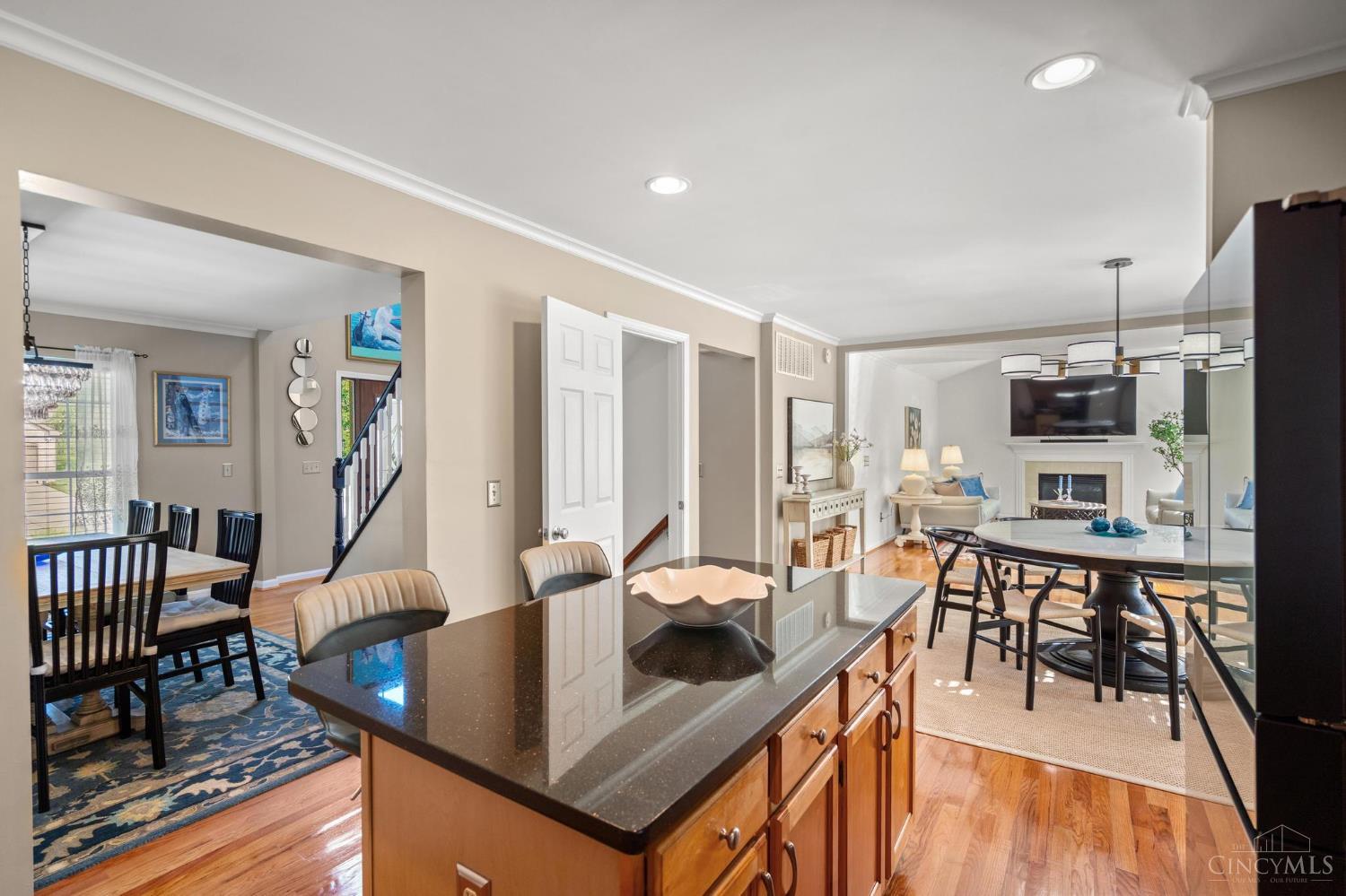 218 Silver Fox Court, Loveland, OH, 45140 — photo 9