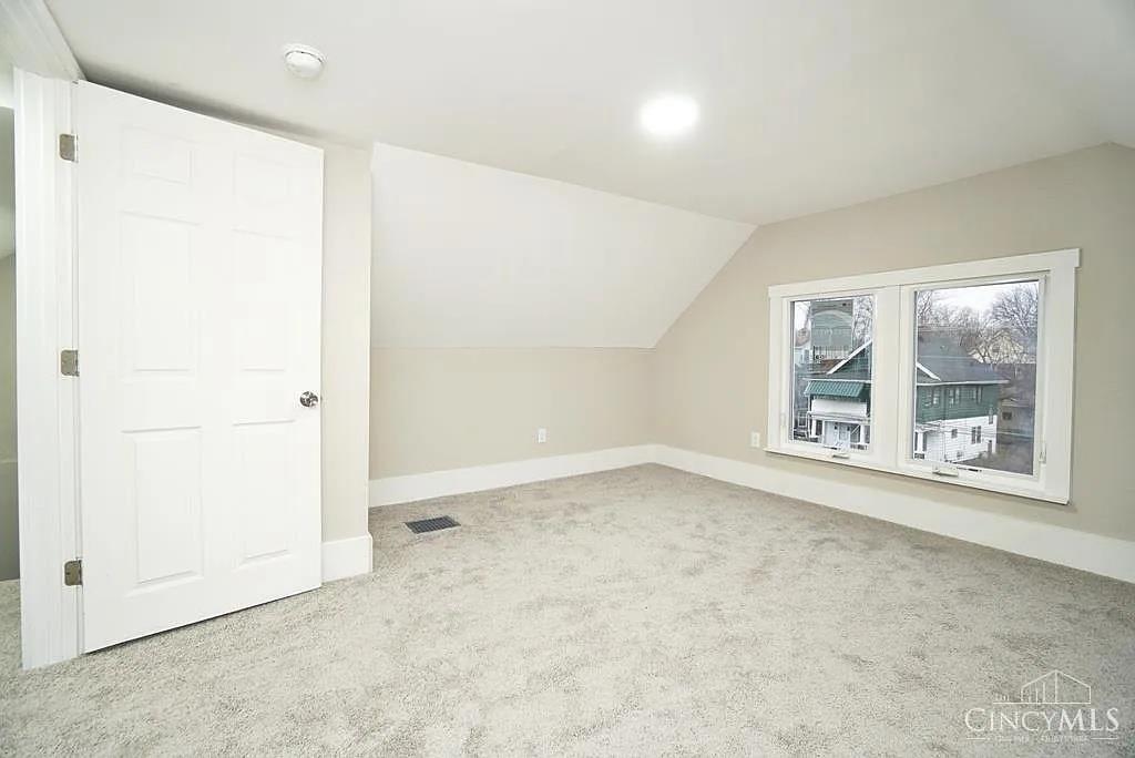 3415 Woodburn Avenue, Cincinnati, OH, 45207 — photo 15