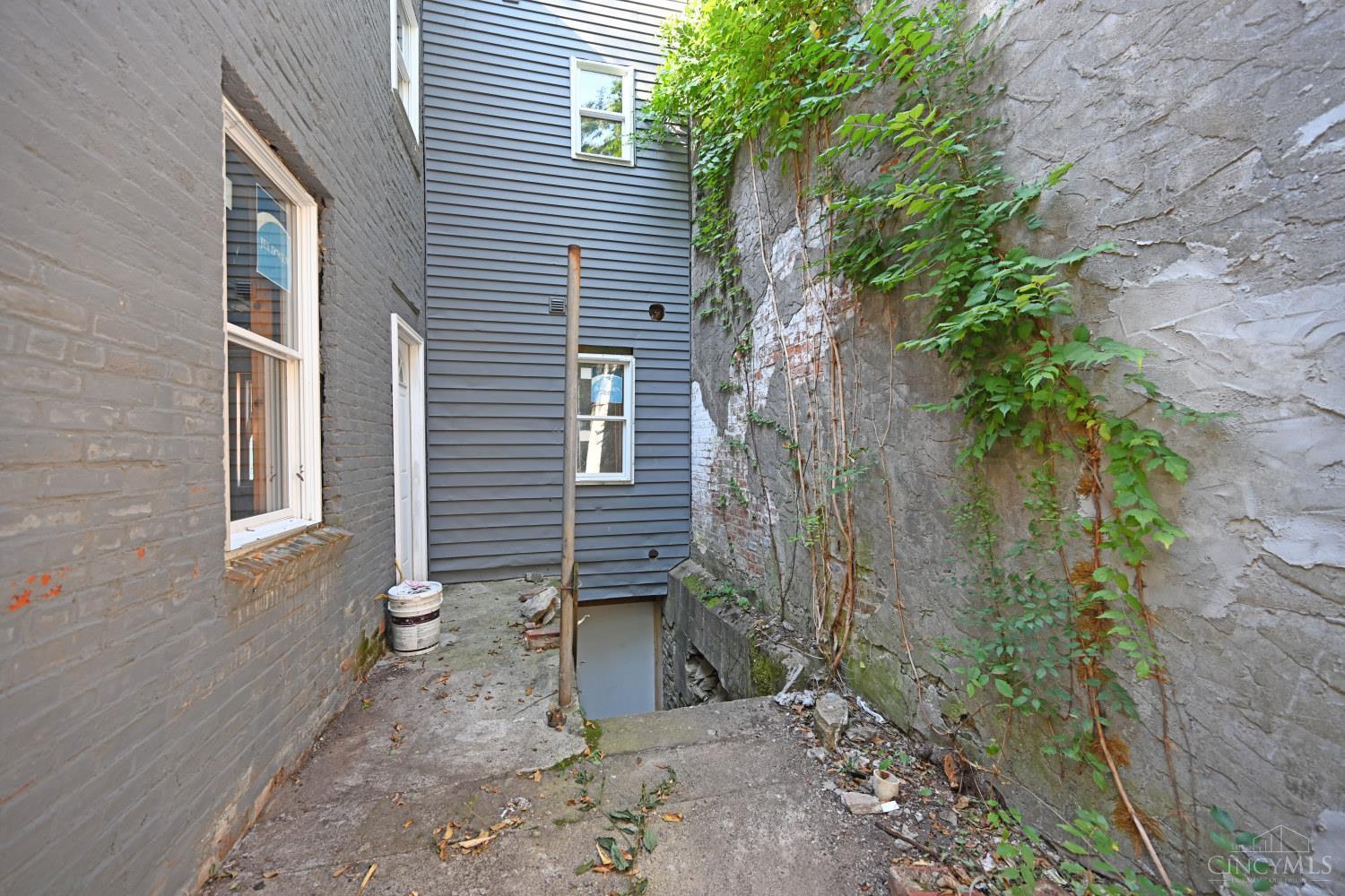 38 Clifton Avenue, Cincinnati, OH, 45202 — photo 25