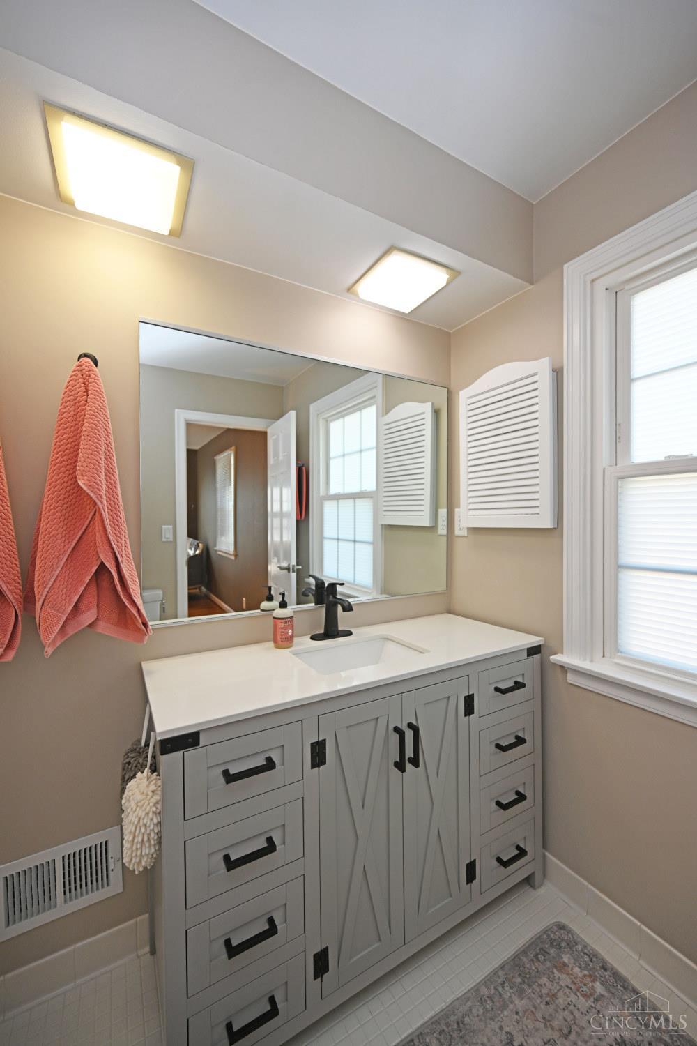 1345 Oak Knoll Drive, Cincinnati, OH, 45224 — photo 49