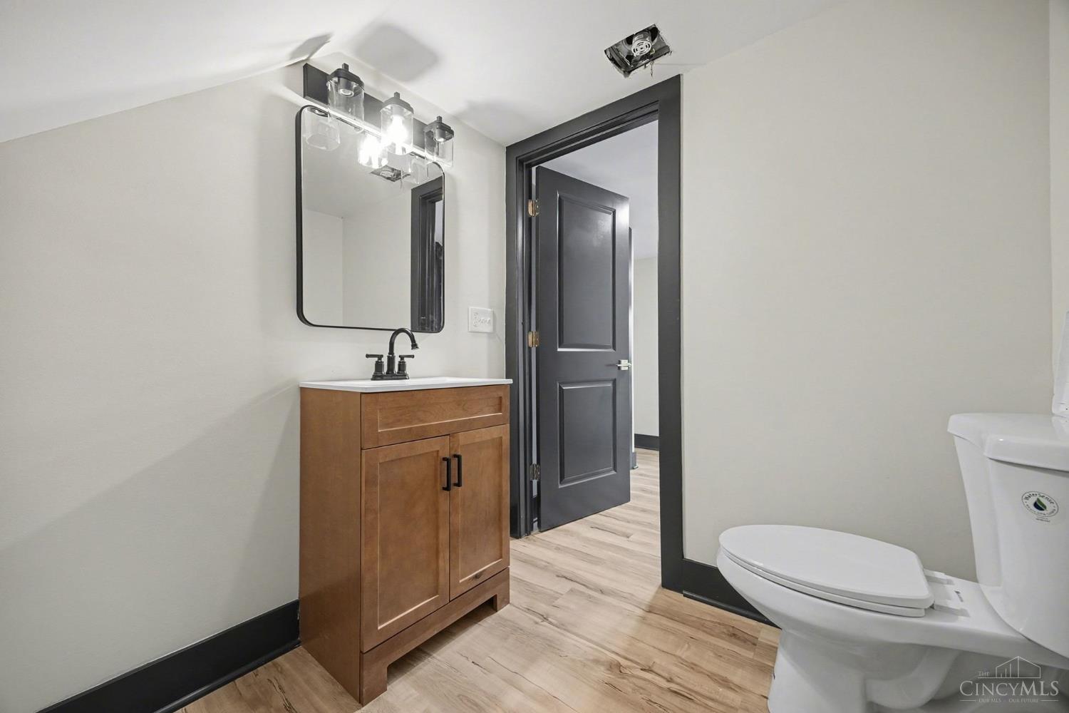 112 Valencia Street, Cincinnati, OH, 45219 — photo 22