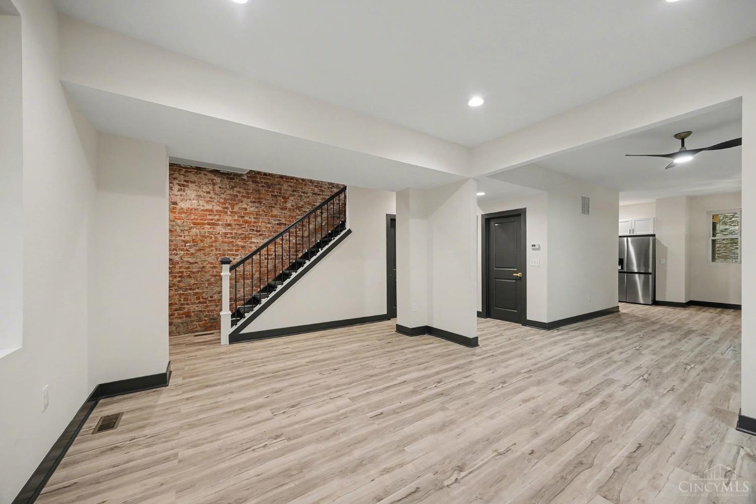 112 Valencia Street, Cincinnati, OH, 45219 — photo 5