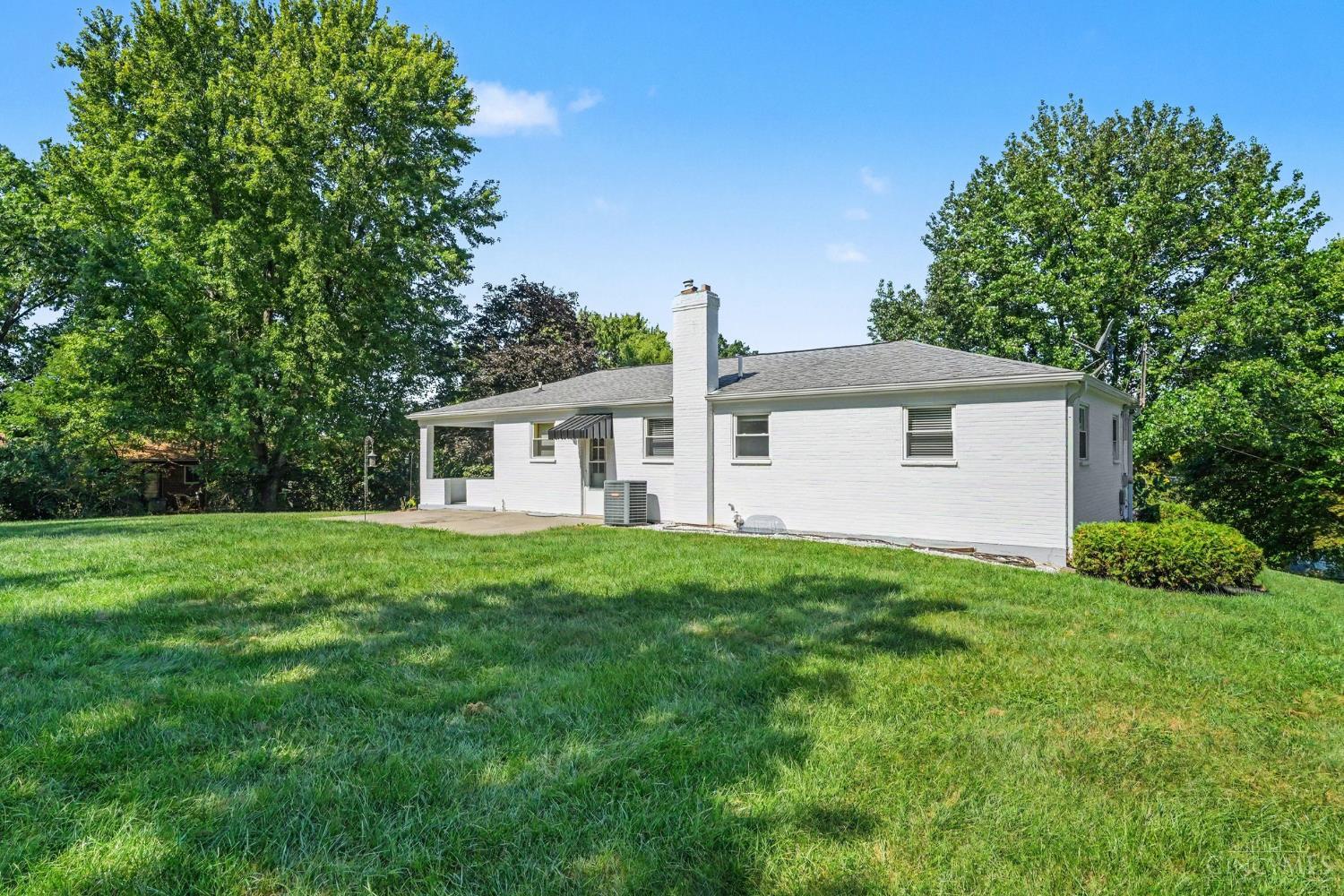 9512 Waxwing Drive, Blue Ash, OH, 45241 — photo 17