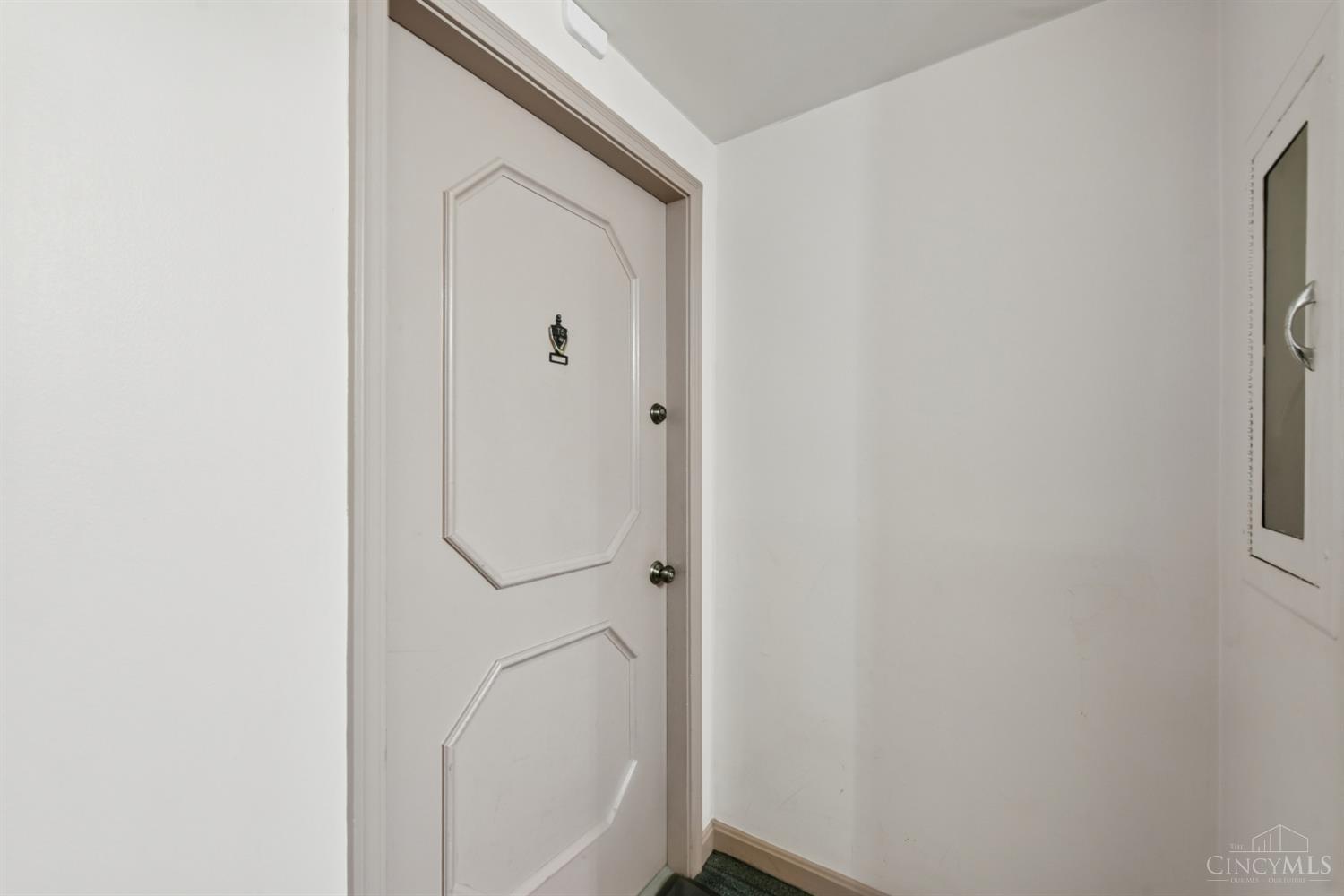 880 Rue De La Paix #A5, Cincinnati, OH, 45220 — photo 36