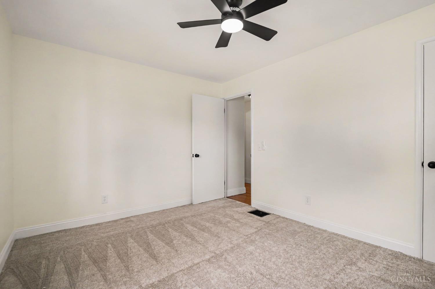 2640 Knight Avenue, Cincinnati, OH, 45212 — photo 14