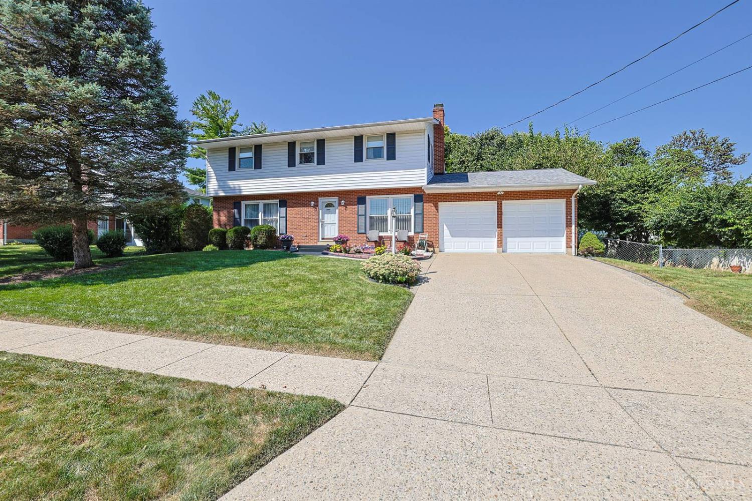 Photo 2 of Single family home for sale at 5653 Christine Dr, Fairfield, OH 45014 | MLS# 1892883 | Listing updated on 2026-09-04