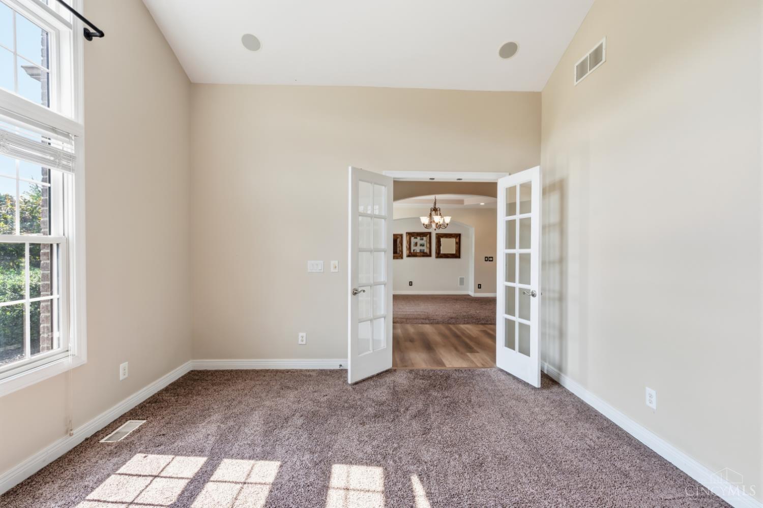 8580 Stuart Court, West Chester, OH, 45069 — photo 7