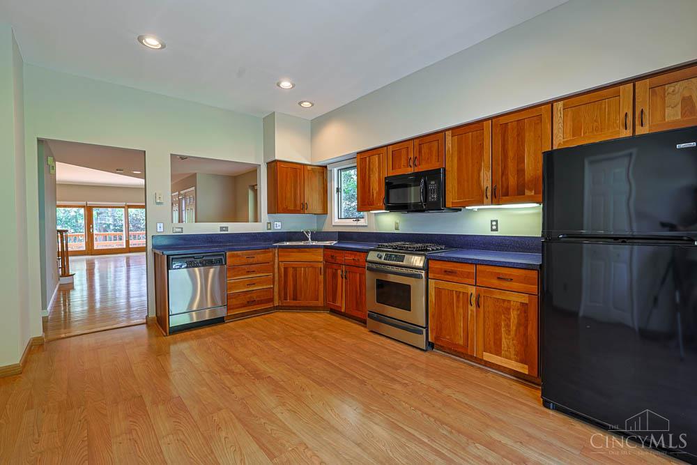 699 Totten Way, Cincinnati, OH, 45226 — photo 9