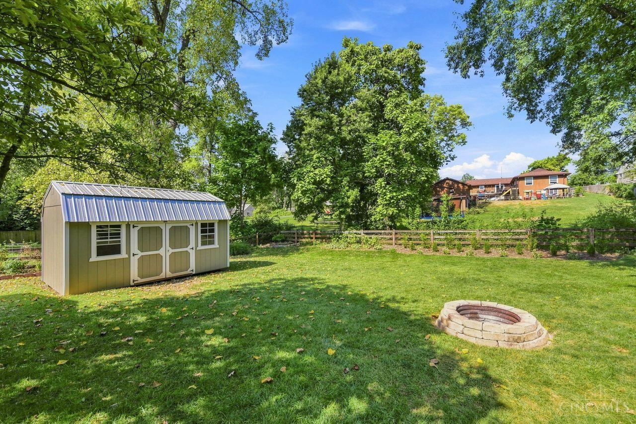 9985 Meadow Hills Drive, West Chester, OH, 45241 — photo 56