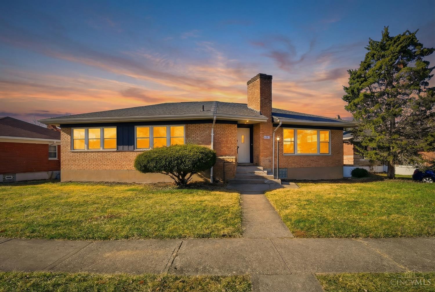 6101 Capri Drive