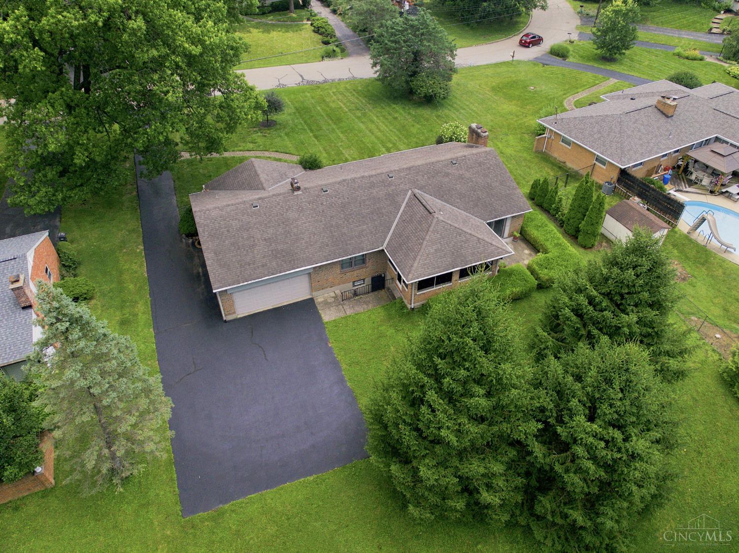 6555 Rollymeade Drive, Madeira, OH, 45243 — photo 9