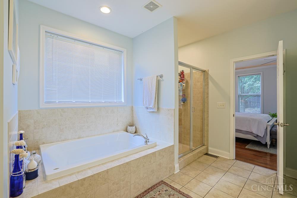 6809 Stewart Road, Columbia Twp, OH, 45236 — photo 17