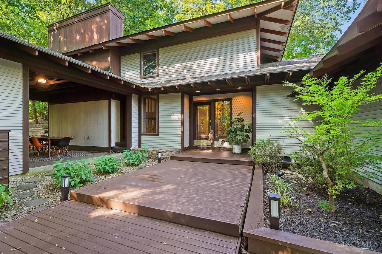 Photo 3 of Sale Pending at 3163 Blue Rock Rd, Green Twp, OH 45239 | MLS# 1892860 | Listing updated on 2026-09-14