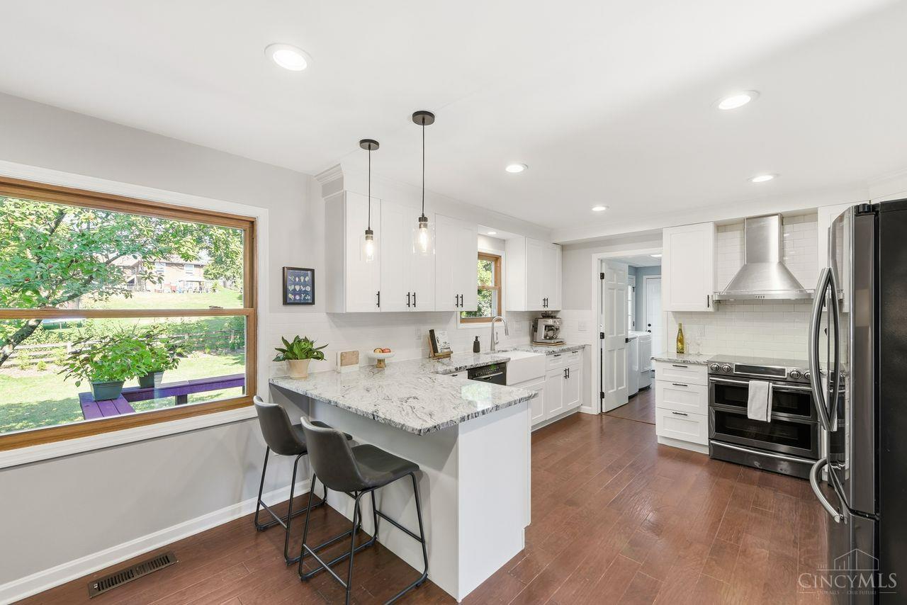 9985 Meadow Hills Drive, West Chester, OH, 45241 — photo 11