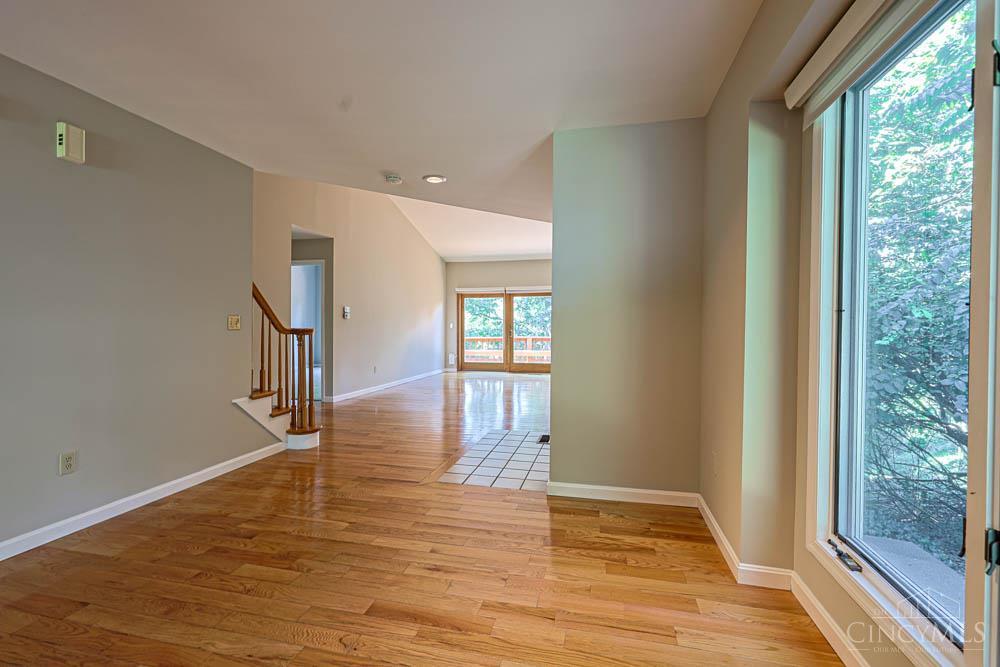 699 Totten Way, Cincinnati, OH, 45226 — photo 8