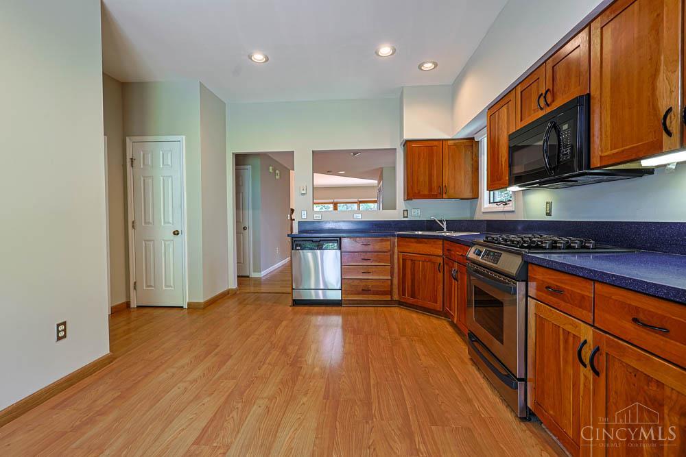 699 Totten Way, Cincinnati, OH, 45226 — photo 12