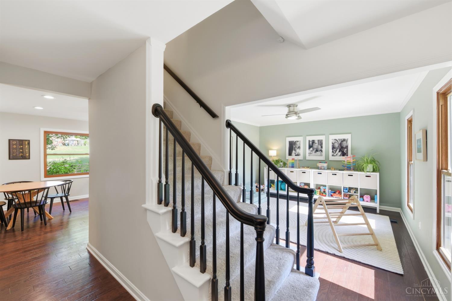9985 Meadow Hills Drive, West Chester, OH, 45241 — photo 4