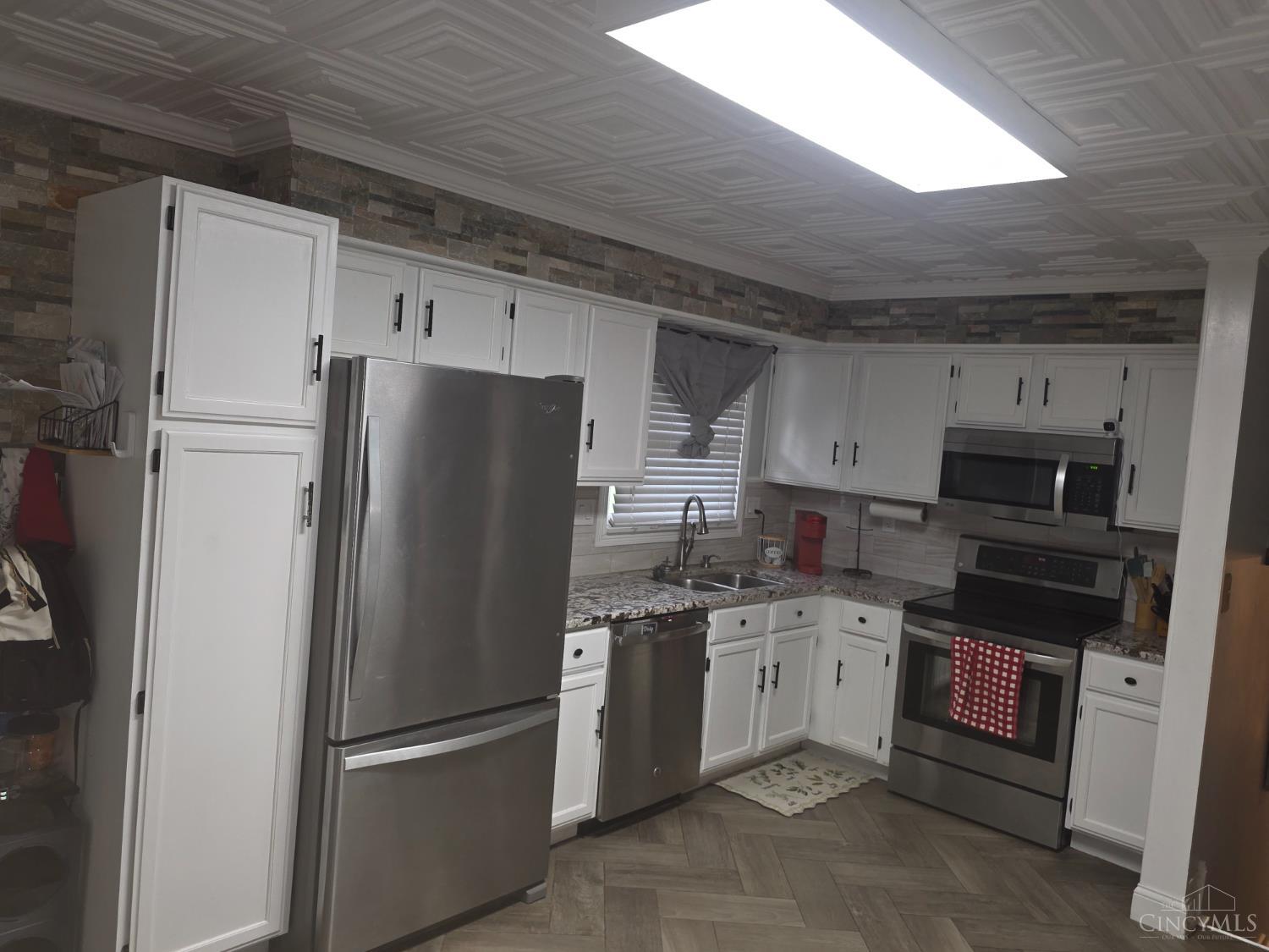 Photo 4 of Single family home for sale at 2821 E Turtle Crk Dr, Fairfield, OH 45014 | MLS# 1892866 | Listing updated on 2026-09-13