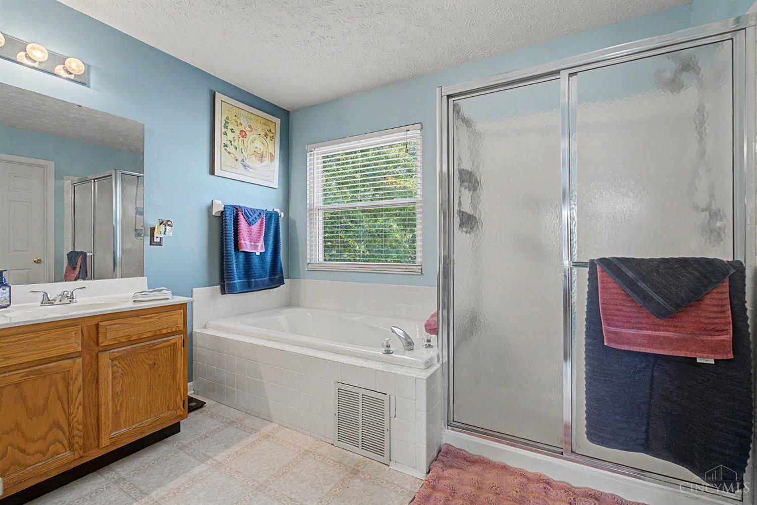5829 Cedarwood Court, Hamilton Twp, OH, 45039 — photo 28