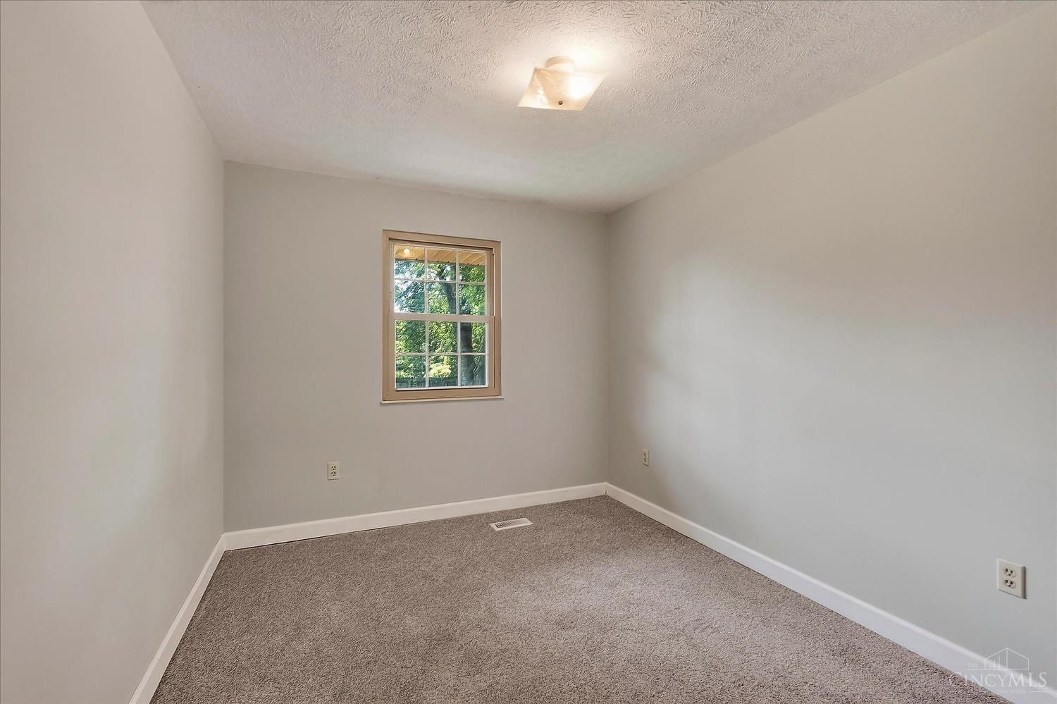 1348 Westmoor Drive, Wilmington, OH, 45177 — photo 15