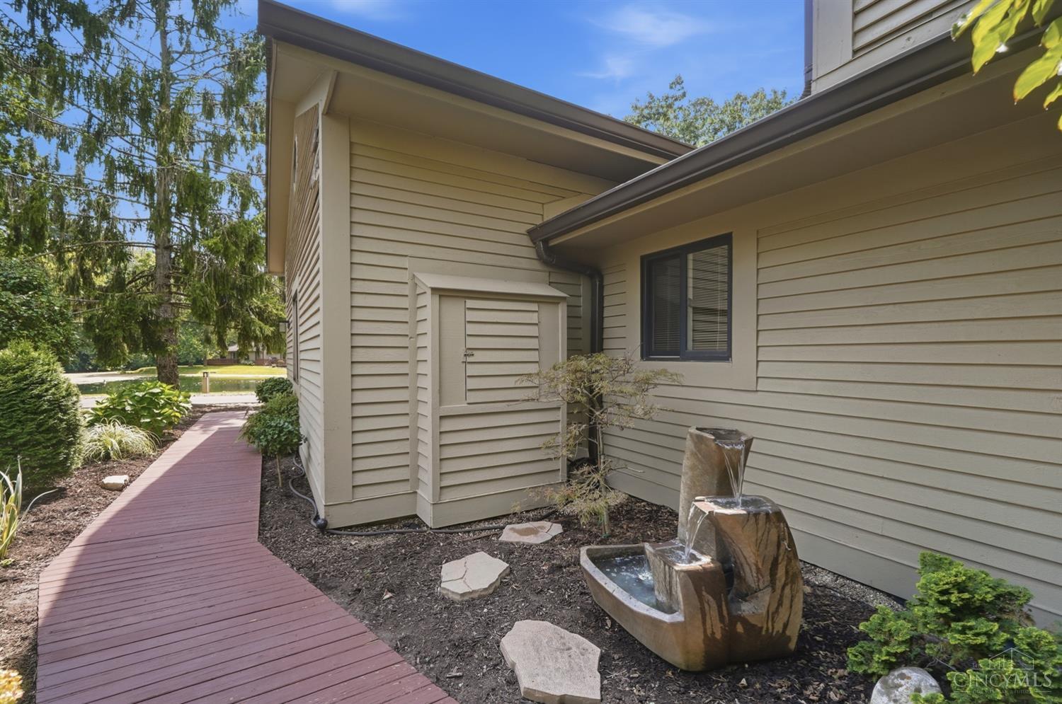 17 White Water Way, Milford, OH, 45150 — photo 4