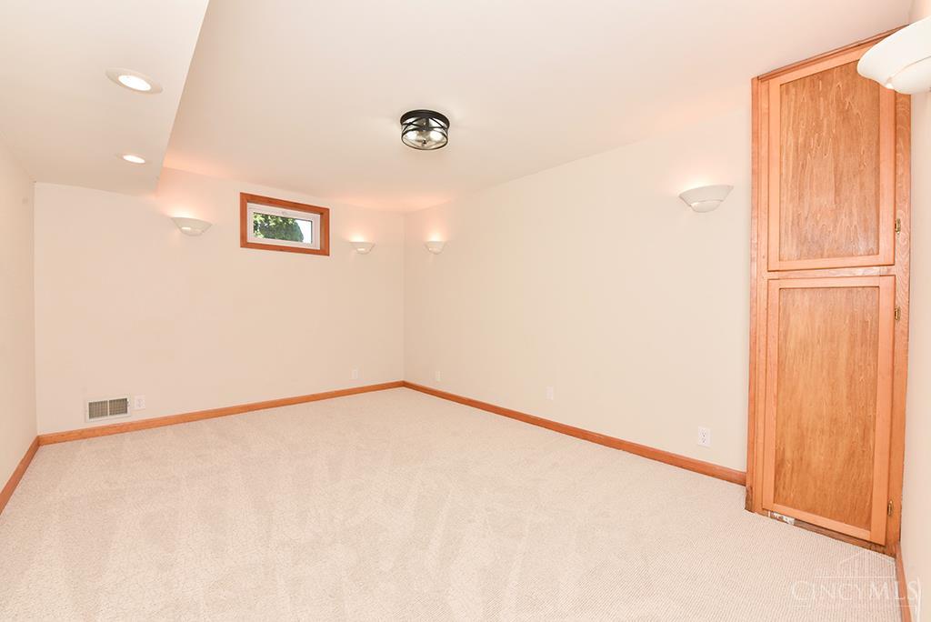 8721 Rupp Farm Drive, West Chester, OH, 45069 — photo 26