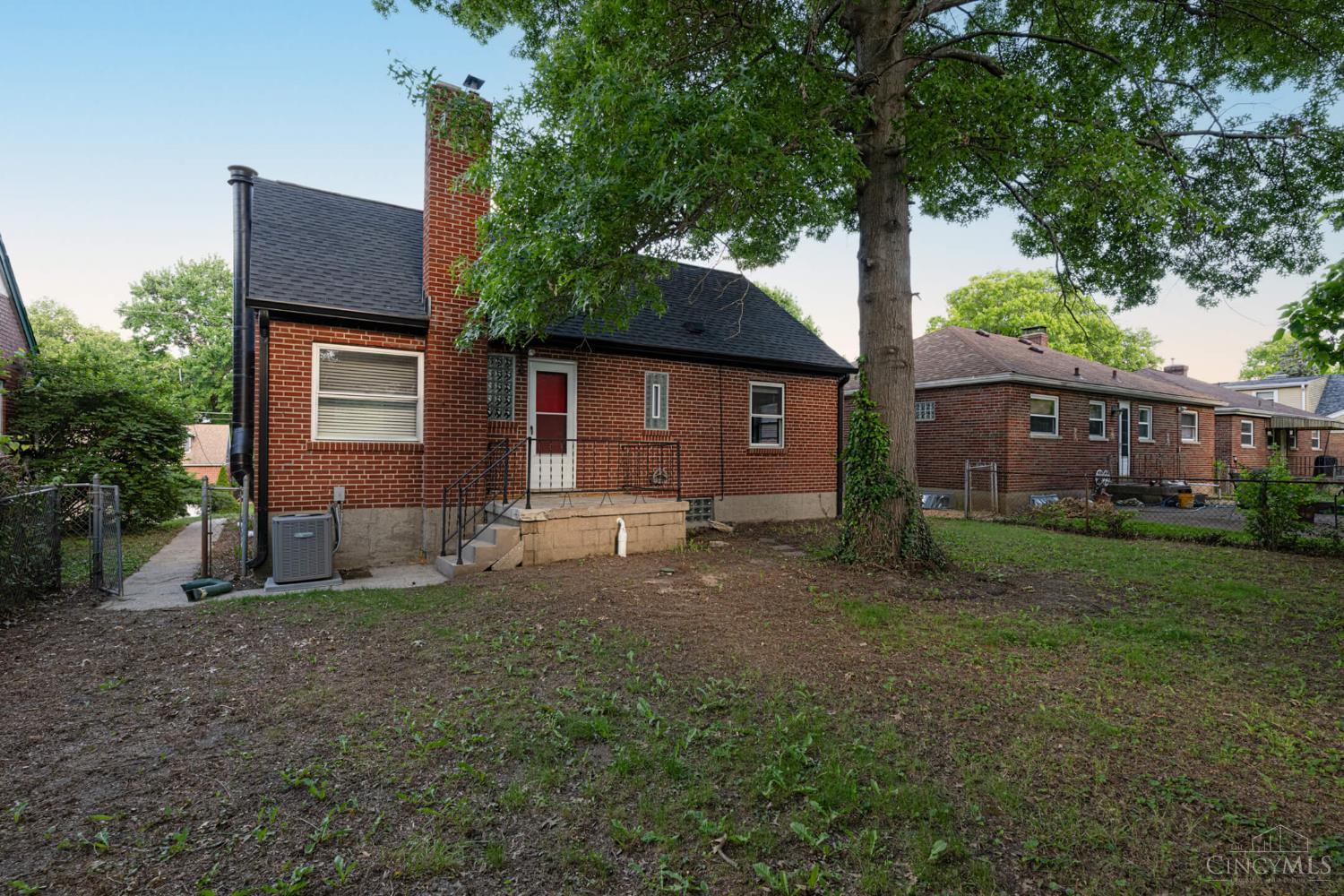 6429 Aspen Way, Cincinnati, OH, 45224 — photo 24