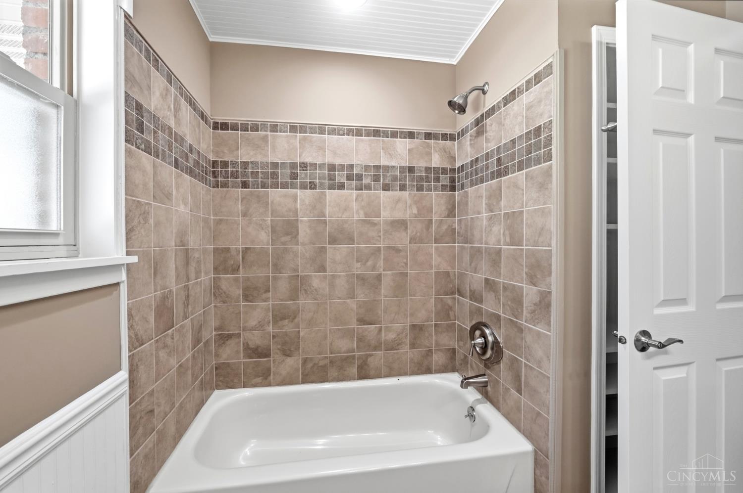 5756 Shirl Bar Circle, Miami Twp, OH, 45150 — photo 24