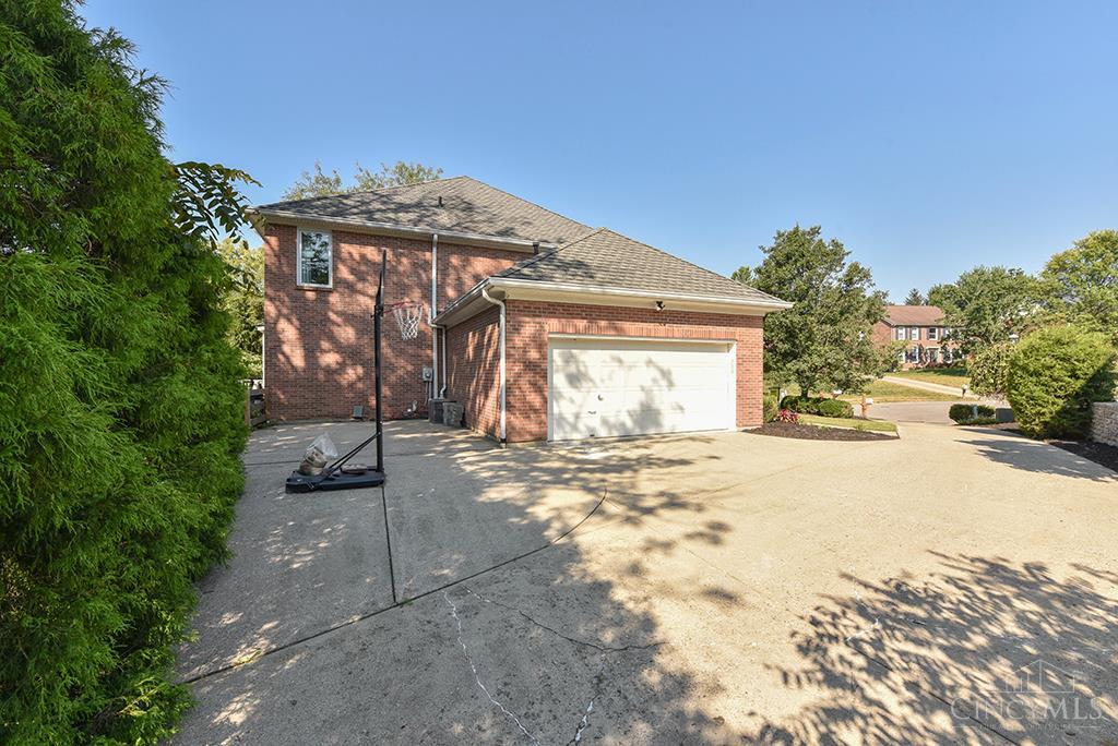 6092 Balsam Drive, Miami Twp, OH, 45150 — photo 47