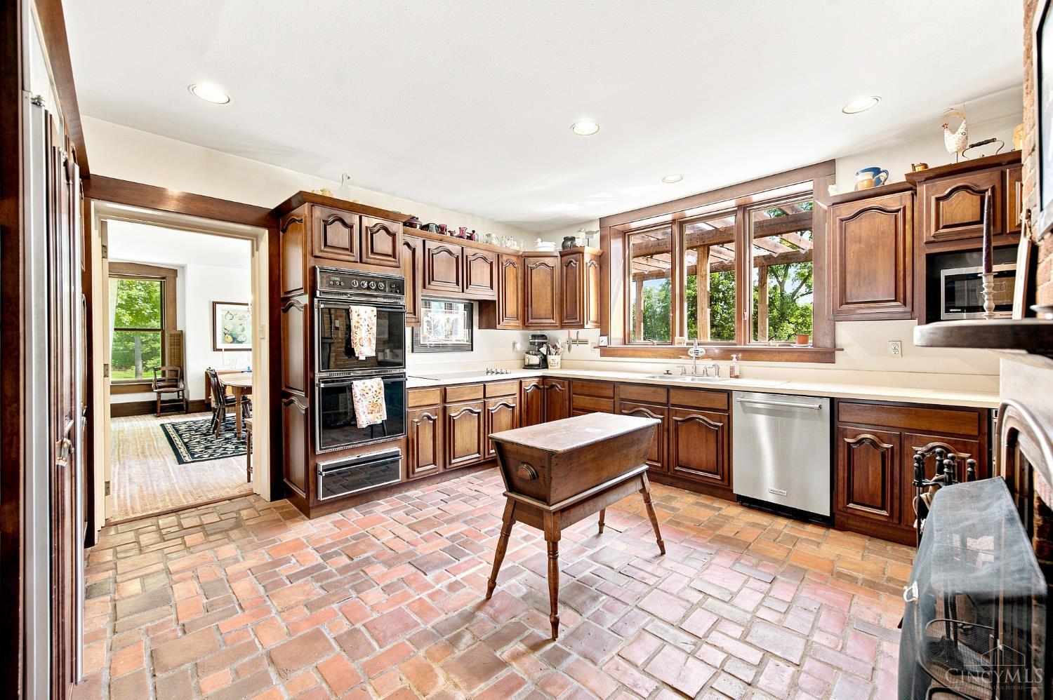 320 Bland Avenue, Blanchester, OH, 45107 — photo 29