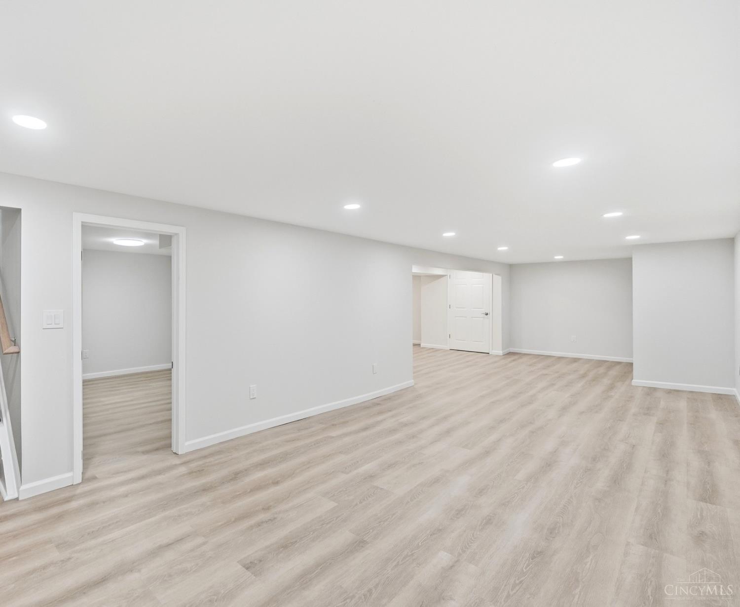 5756 Shirl Bar Circle, Miami Twp, OH, 45150 — photo 32