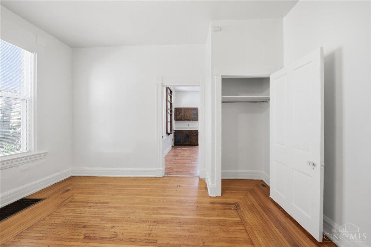 1044 Rosemont Avenue, Cincinnati, OH, 45205 — photo 16