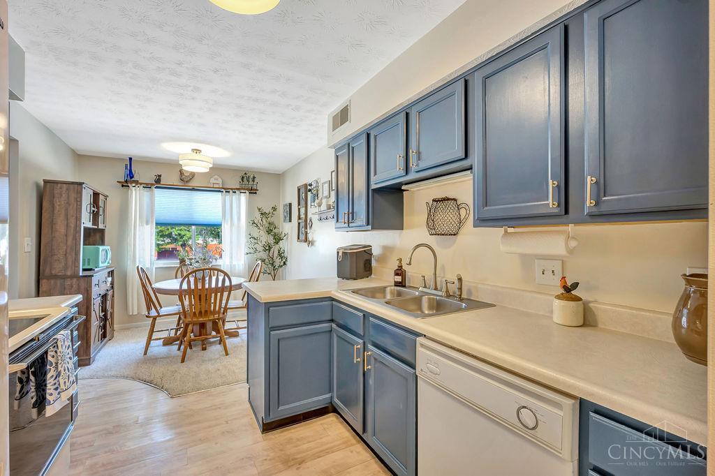 Photo 2 of Condo for sale at 5365 Camelot Dr #42, Fairfield, OH 45014 | MLS# 1892980 | Listing updated on 2026-09-05