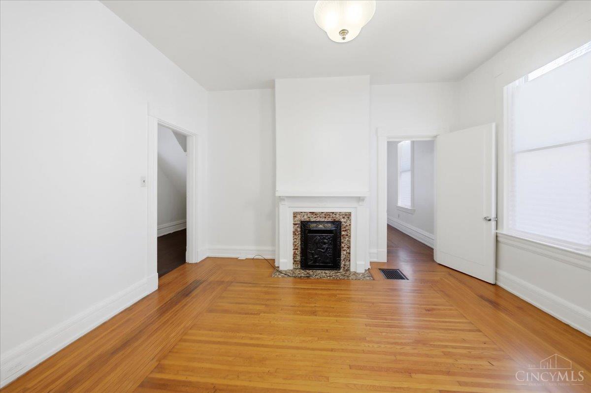 1044 Rosemont Avenue, Cincinnati, OH, 45205 — photo 12