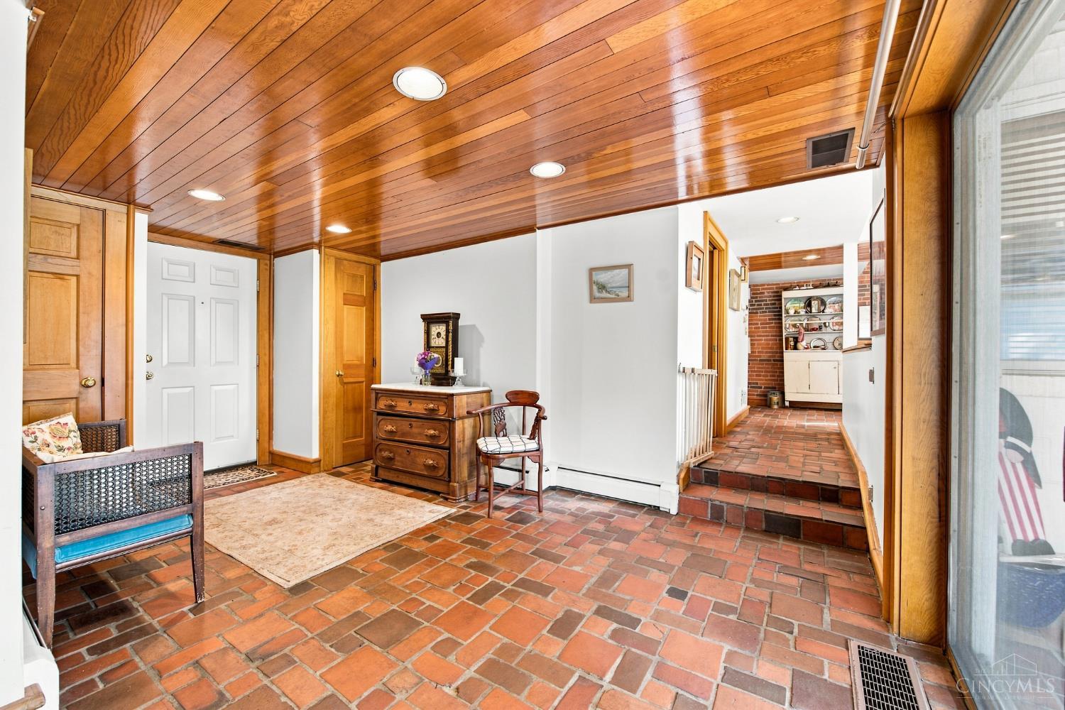 320 Bland Avenue, Blanchester, OH, 45107 — photo 16