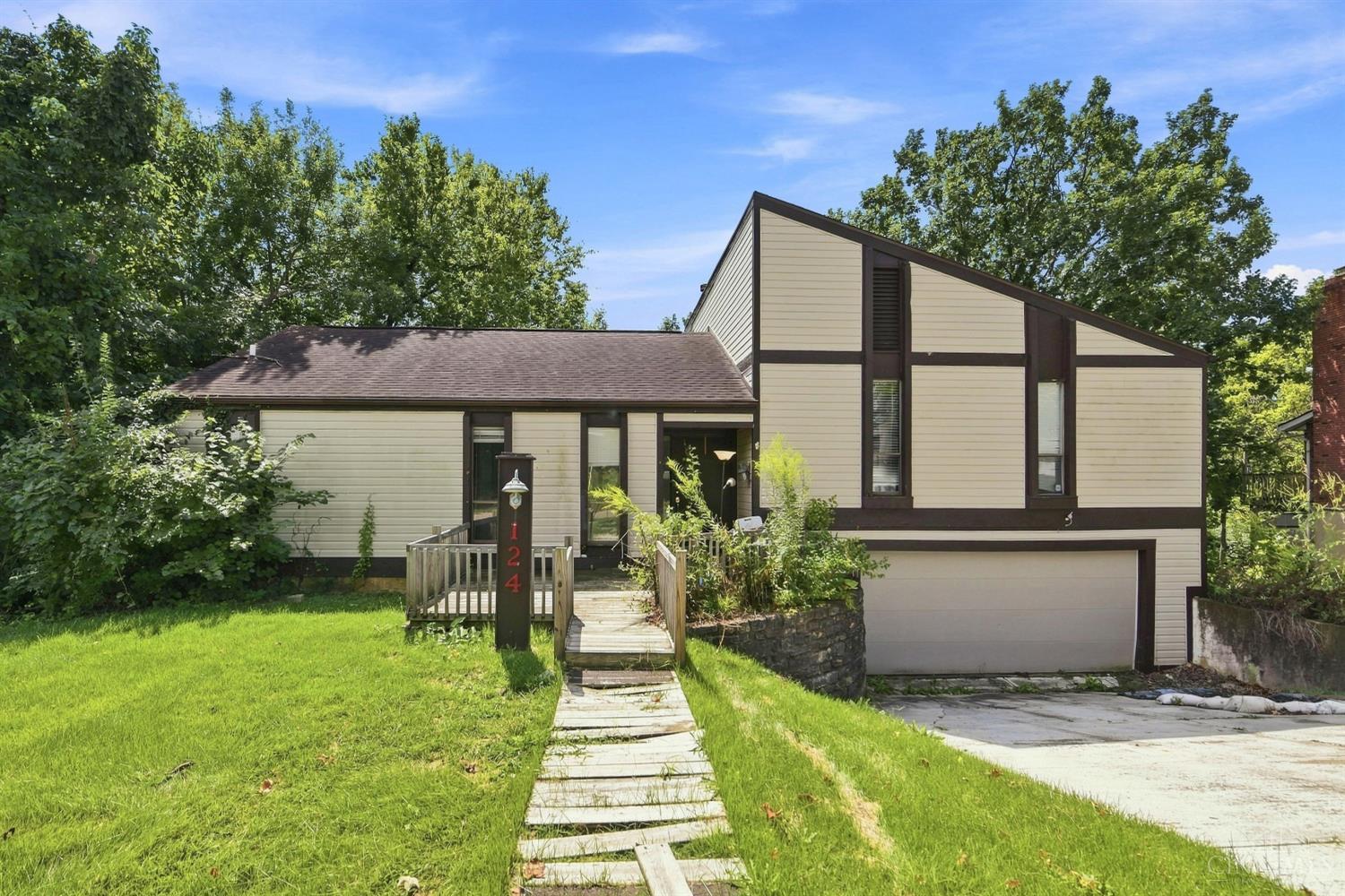 124 Fairborn Drive, Hamilton, OH, 45013