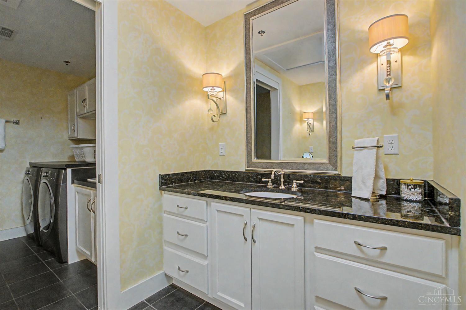 15 Fourth Street #304, Cincinnati, OH, 45202 — photo 31